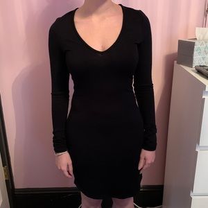 Black Long Sleeve V-neck Dress